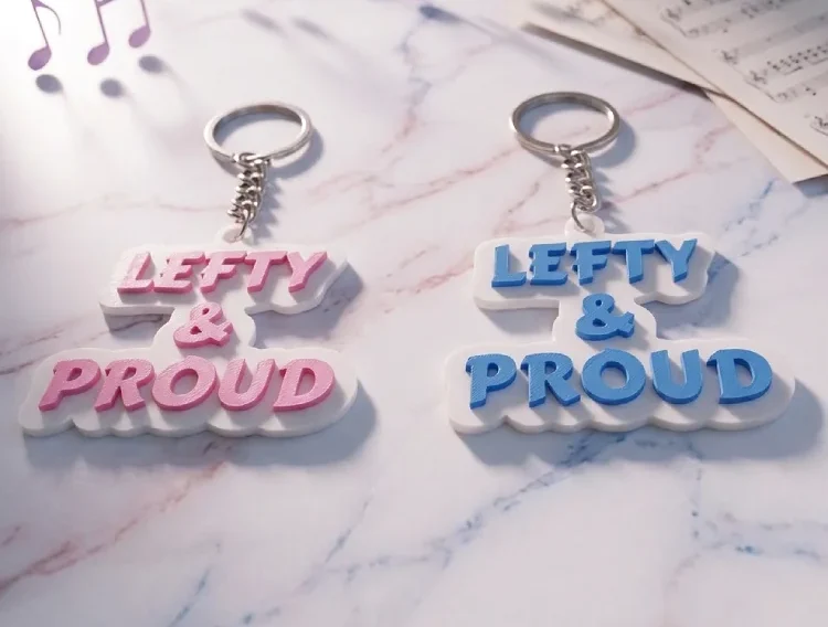 LEFTY & Proud Solak Anahtarlık ve Çanta Süsü – Solaklığınızla Kıvanç Duyun